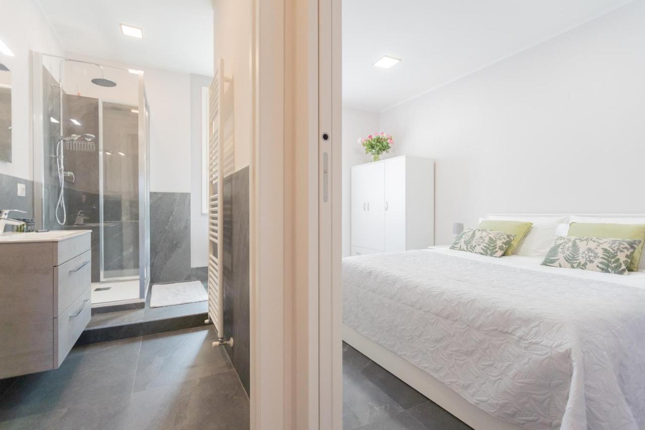 Sant'Agostino Apartments By Rent All Como Eksteriør billede