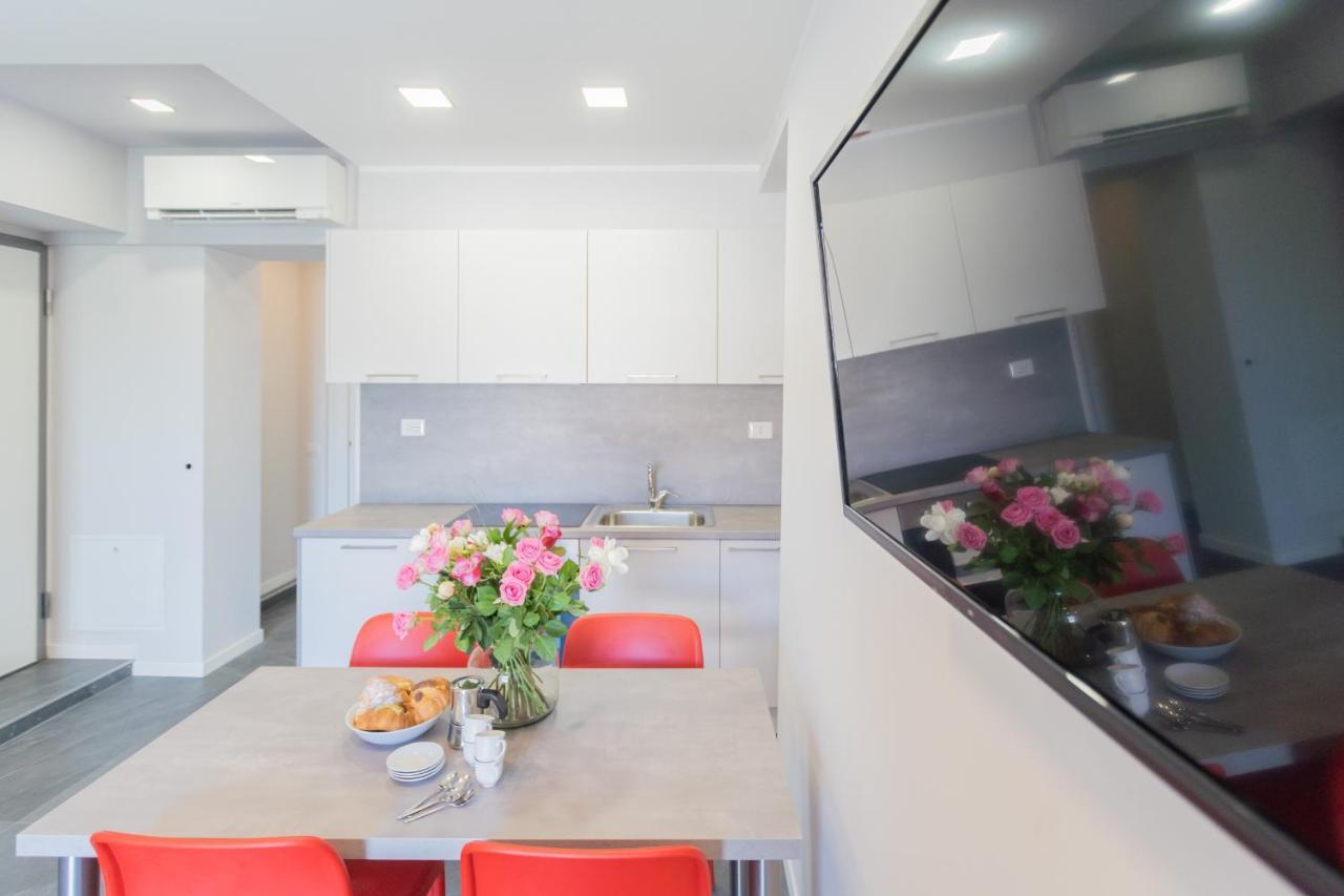 Sant'Agostino Apartments By Rent All Como Eksteriør billede