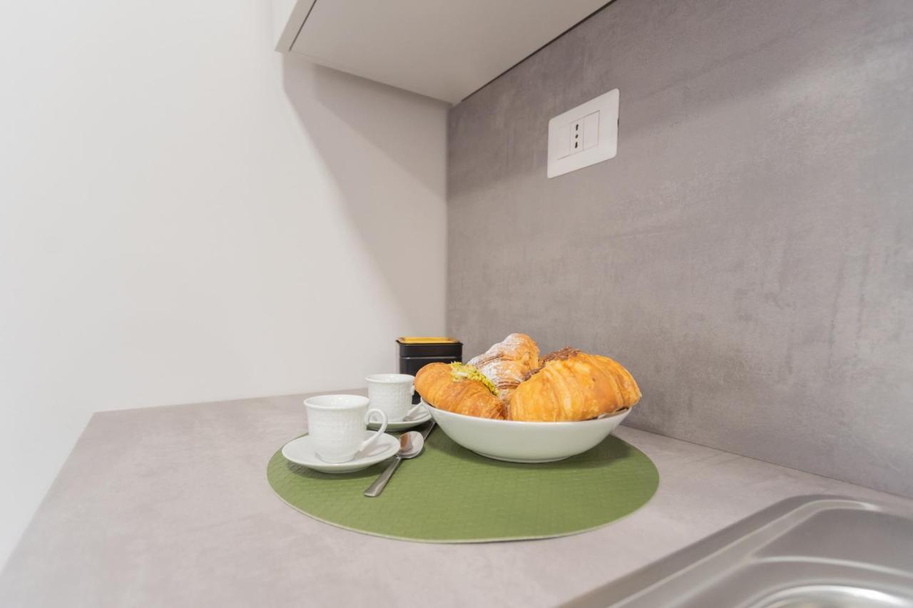 Sant'Agostino Apartments By Rent All Como Eksteriør billede