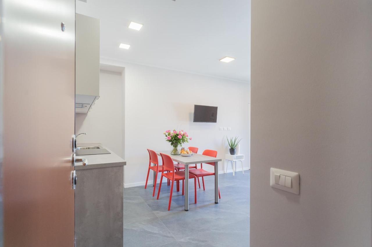 Sant'Agostino Apartments By Rent All Como Eksteriør billede