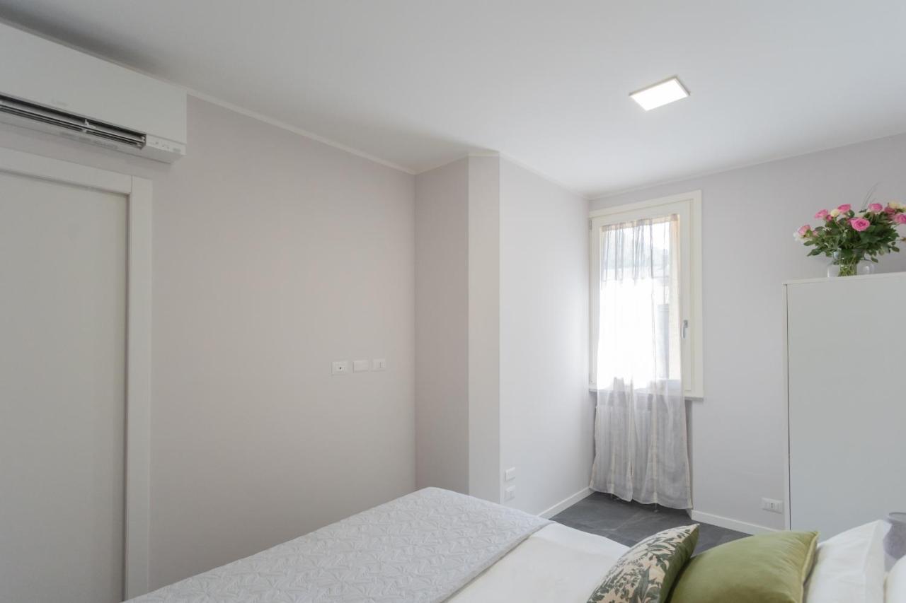 Sant'Agostino Apartments By Rent All Como Eksteriør billede