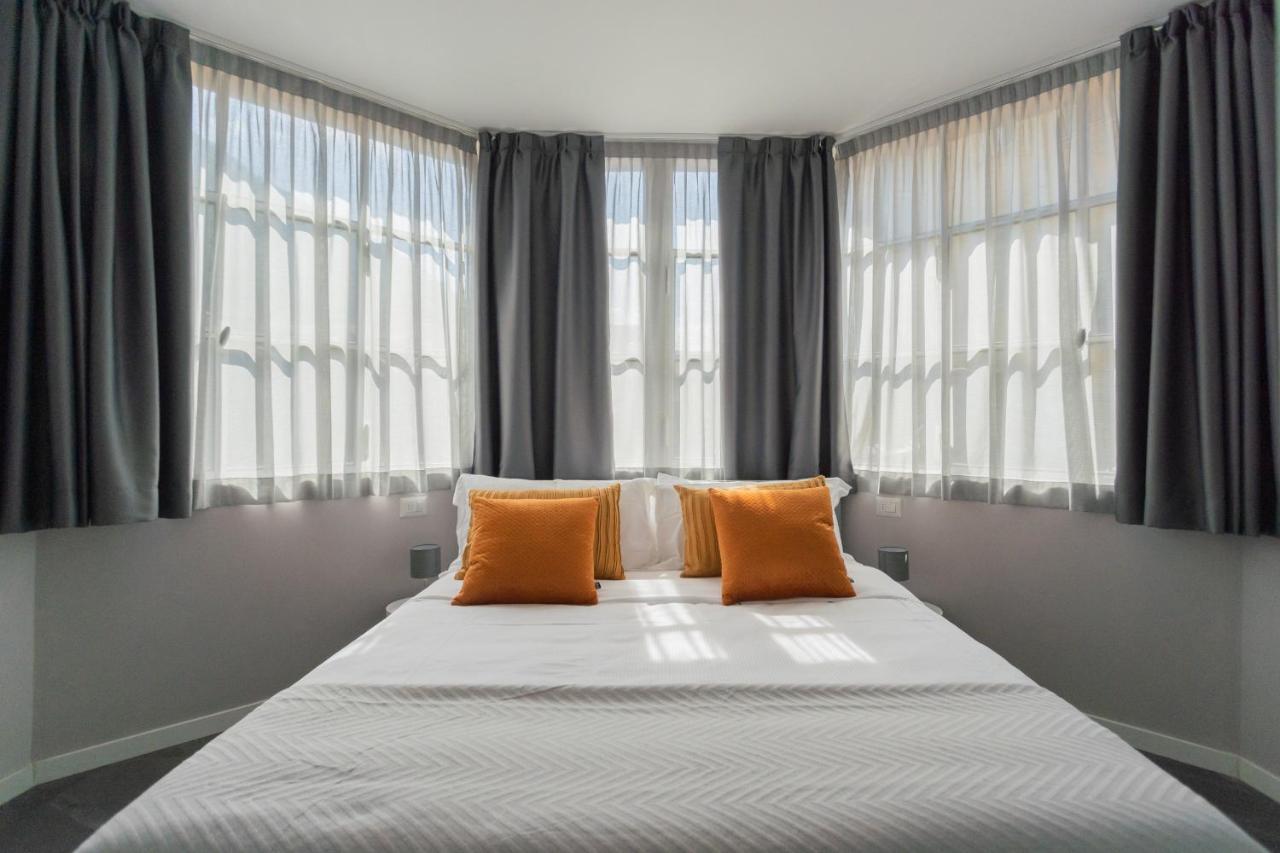 Sant'Agostino Apartments By Rent All Como Eksteriør billede