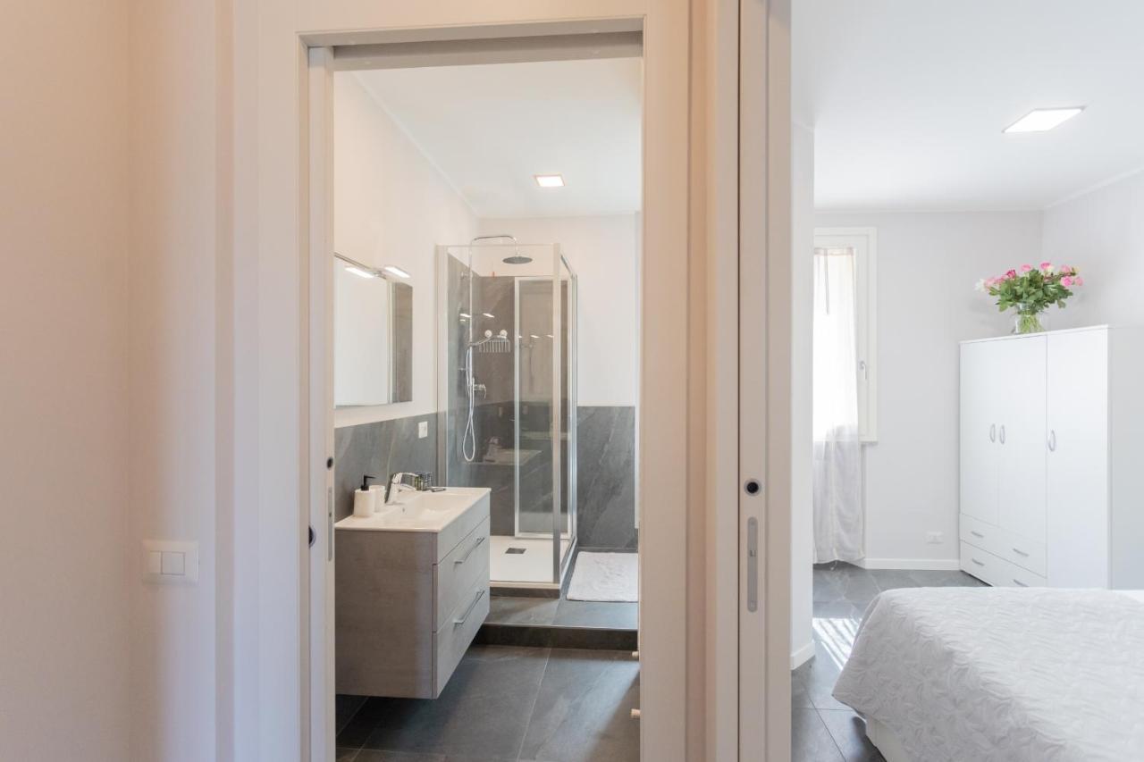 Sant'Agostino Apartments By Rent All Como Eksteriør billede